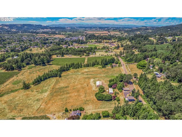 27100 Ne BELL Rd, Newberg, OR 97132