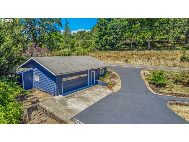 27100 Ne BELL Rd, Newberg, OR 97132