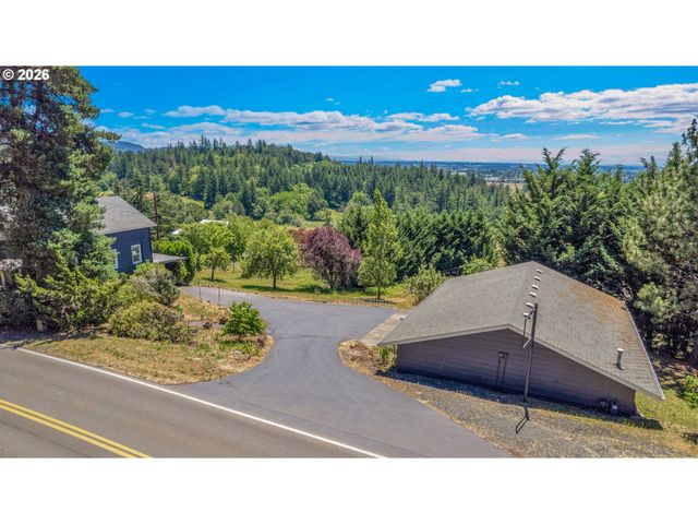 27100 Ne BELL Rd, Newberg, OR 97132