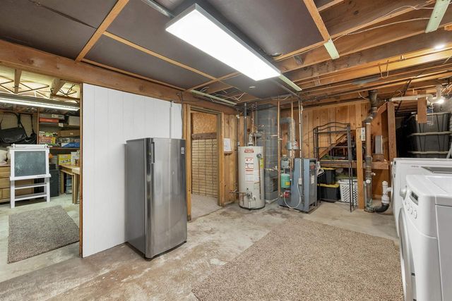 2734 PIONEER DRIVE, Green Bay, WI 54313