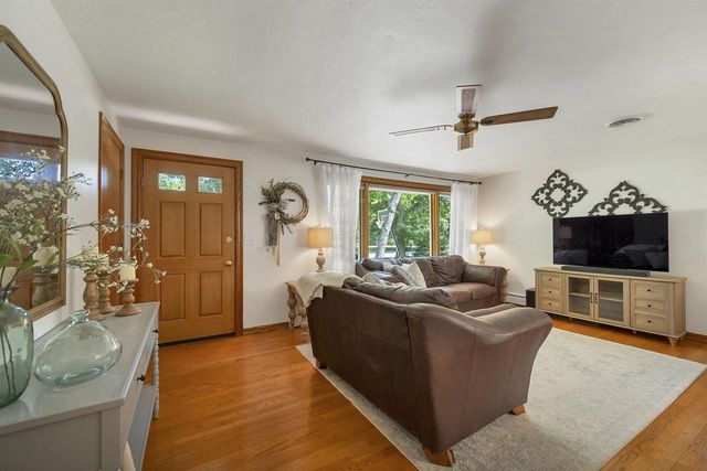 2734 PIONEER DRIVE, Green Bay, WI 54313