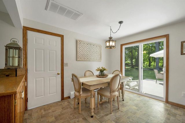 2734 PIONEER DRIVE, Green Bay, WI 54313