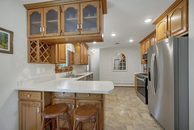 2734 PIONEER DRIVE, Green Bay, WI 54313