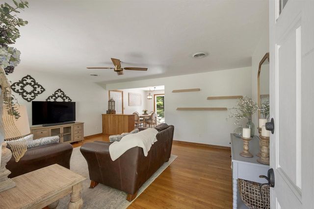 2734 PIONEER DRIVE, Green Bay, WI 54313