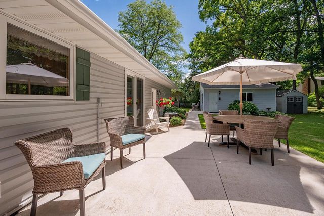 2734 PIONEER DRIVE, Green Bay, WI 54313