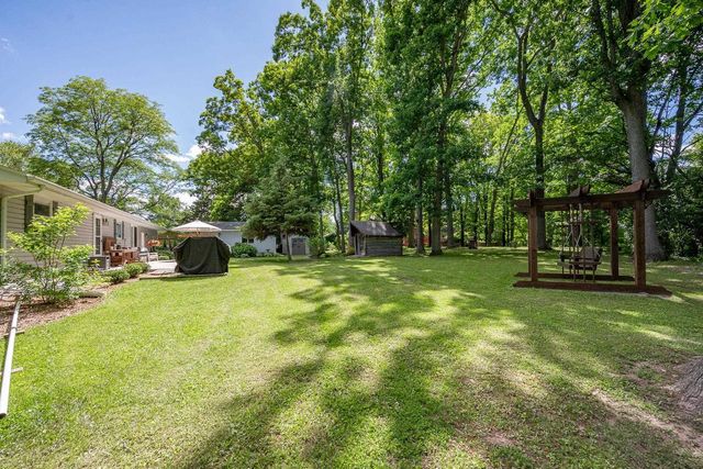 2734 PIONEER DRIVE, Green Bay, WI 54313