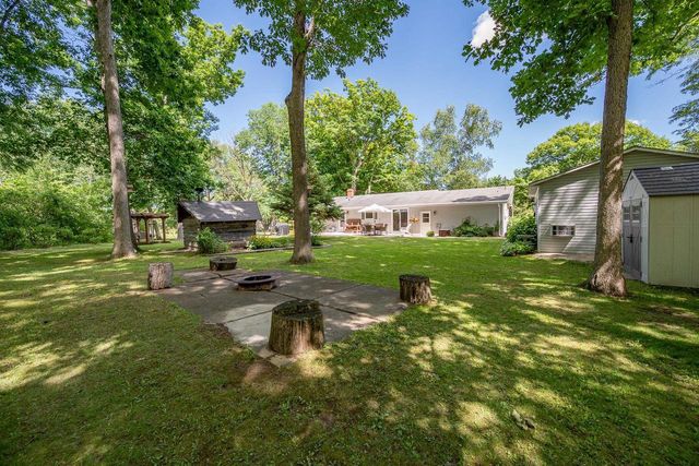 2734 PIONEER DRIVE, Green Bay, WI 54313