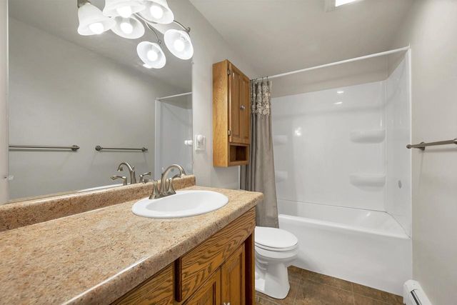 2734 PIONEER DRIVE, Green Bay, WI 54313