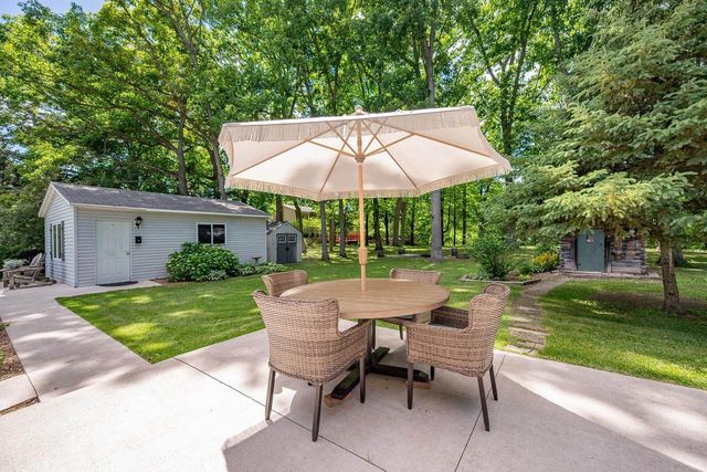 2734 PIONEER DRIVE, Green Bay, WI 54313