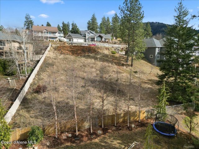 1985 E Grandview DR, Coeur D'alene, ID 83815