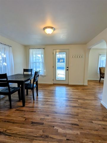 27 W Wood Street, Newaygo, MI 49337