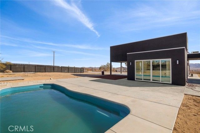 3460 Stonehill Avenue, Joshua Tree, CA 92252