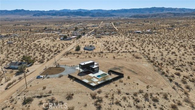 3460 Stonehill Avenue, Joshua Tree, CA 92252