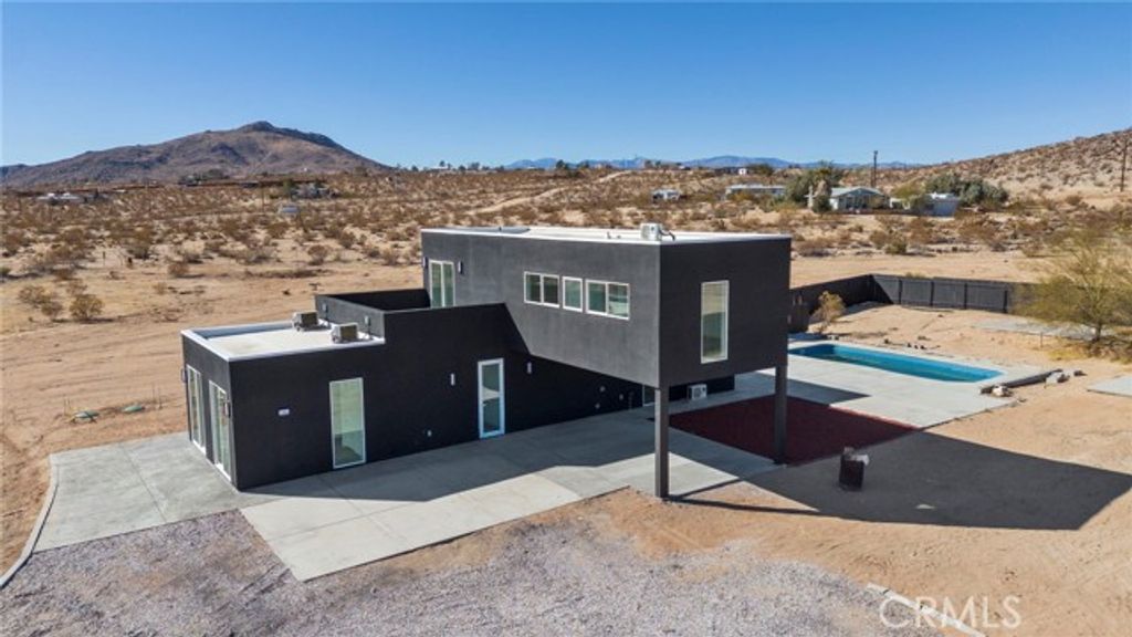 3460 Stonehill Avenue, Joshua Tree, CA 92252
