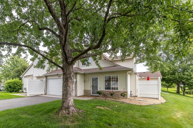 6822 Benton Circle 37, Inver Grove Heights, MN 55076