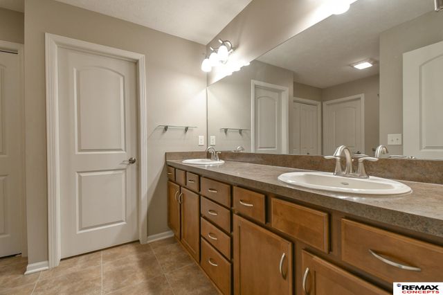 3814 Pablo Lane, Lincoln, NE 68516