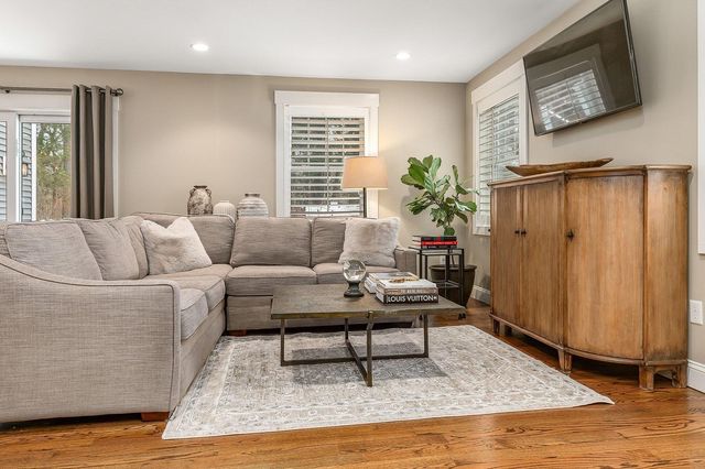 24 Drinkwater Road, Exeter, NH 03833