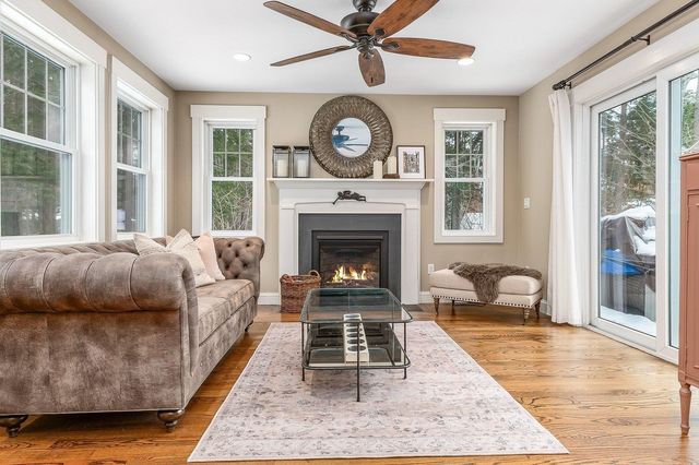 24 Drinkwater Road, Exeter, NH 03833