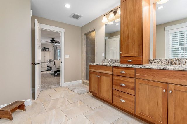 24 Drinkwater Road, Exeter, NH 03833