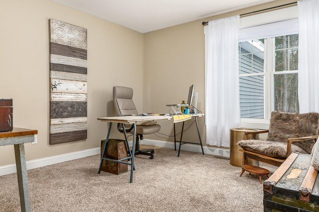 24 Drinkwater Road, Exeter, NH 03833