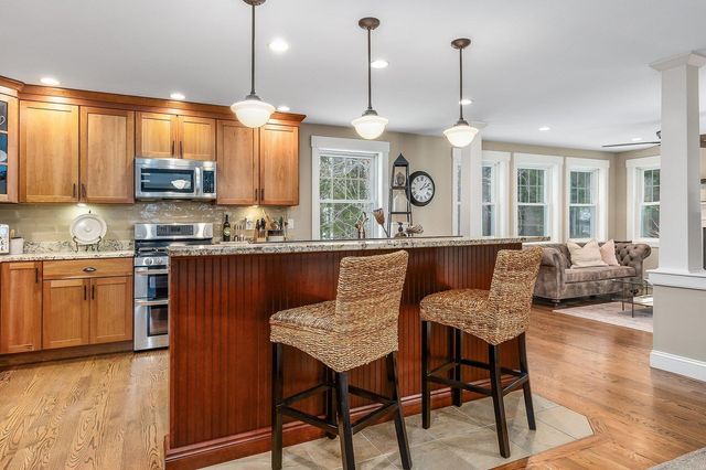 24 Drinkwater Road, Exeter, NH 03833