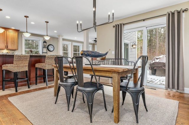 24 Drinkwater Road, Exeter, NH 03833