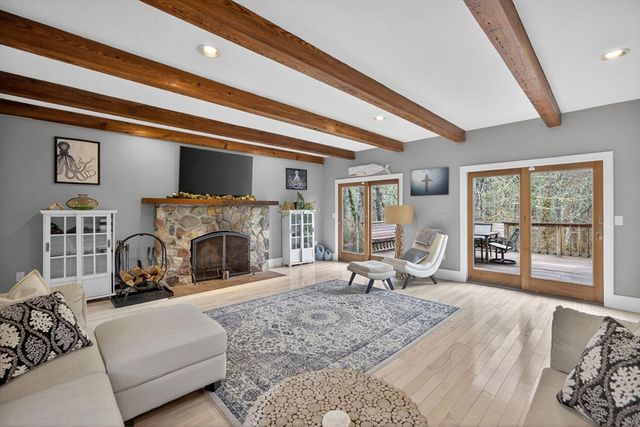 4 Skipper Shea Ln, Harwich, MA 02645