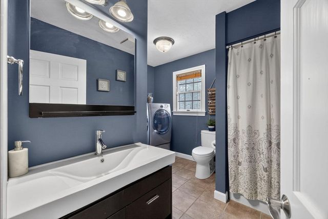 4 Skipper Shea Ln, Harwich, MA 02645