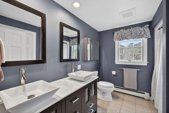 4 Skipper Shea Ln, Harwich, MA 02645