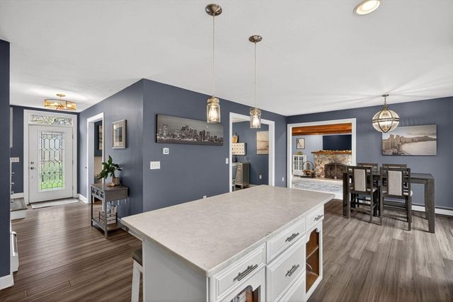 4 Skipper Shea Ln, Harwich, MA 02645