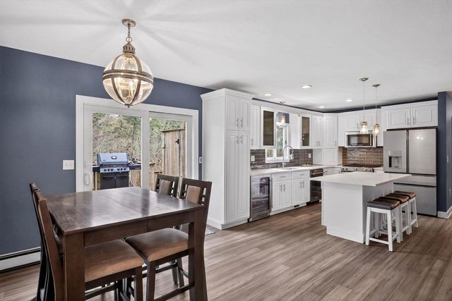 4 Skipper Shea Ln, Harwich, MA 02645