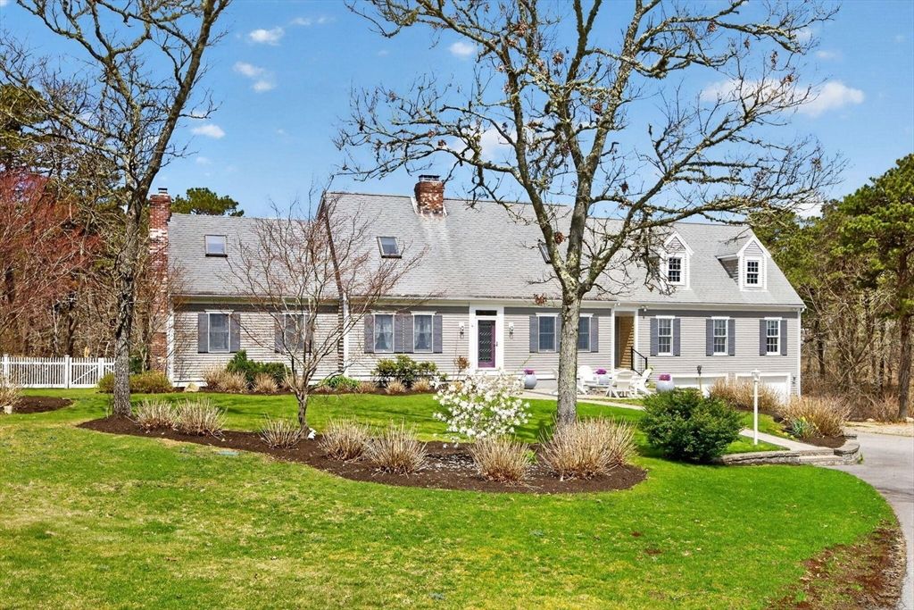 4 Skipper Shea Ln, Harwich, MA 02645
