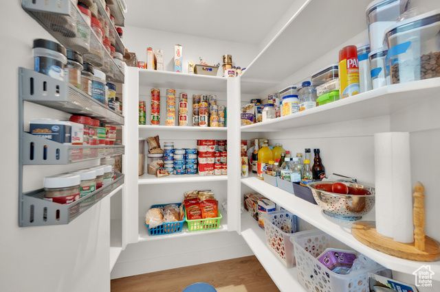 672 E 730 N, Hyrum, UT 84319