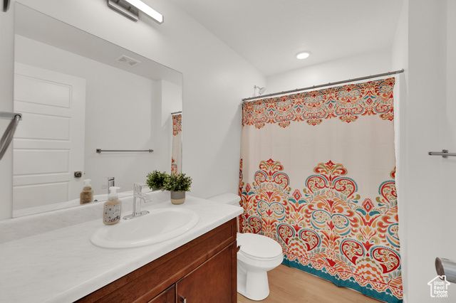 672 E 730 N, Hyrum, UT 84319