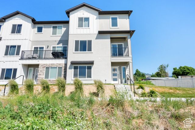 672 E 730 N, Hyrum, UT 84319