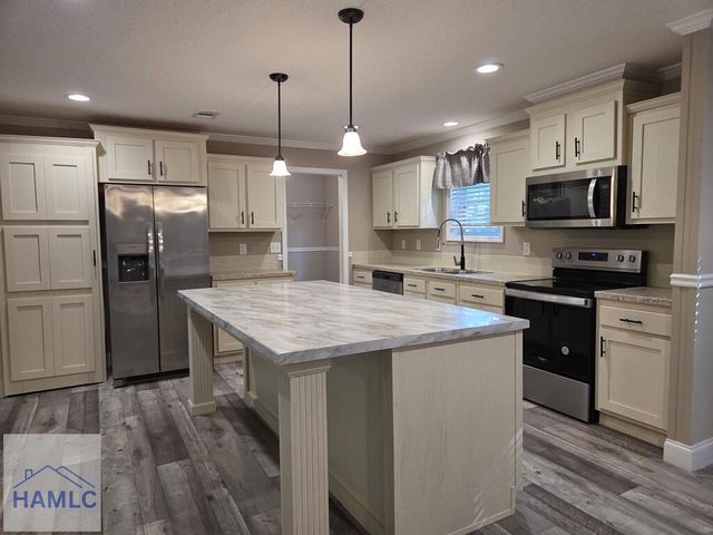 214 Frazier Road, Riceboro, GA 31323