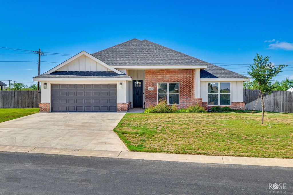 Image 1 of property listing at 3665 Dominion Ridge, San Angelo, TX 76904