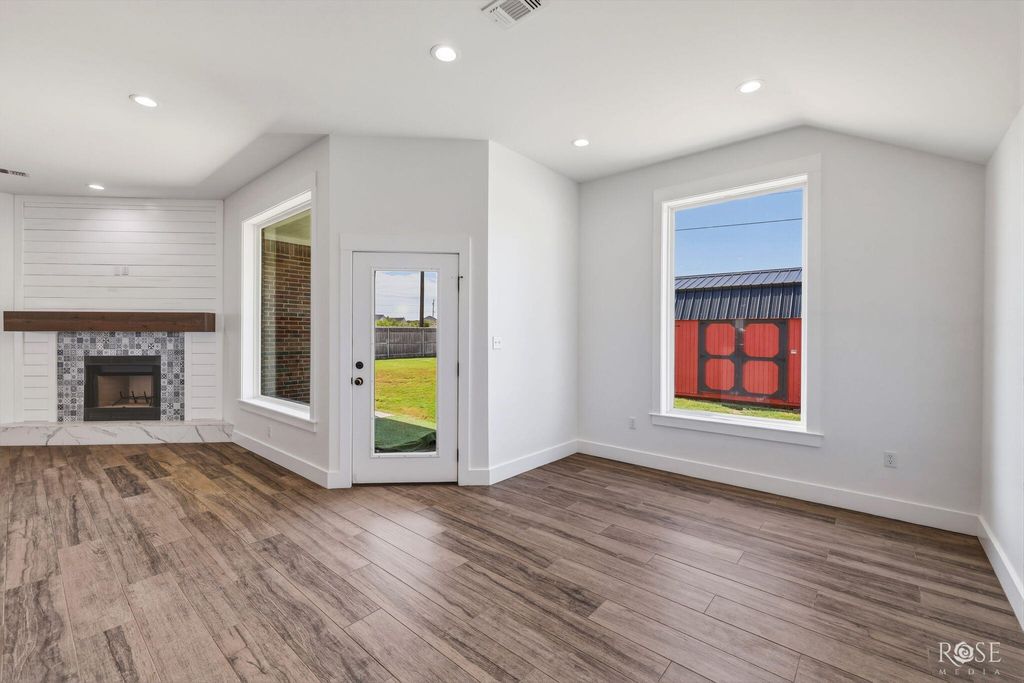 Image 10 of property listing at 3665 Dominion Ridge, San Angelo, TX 76904