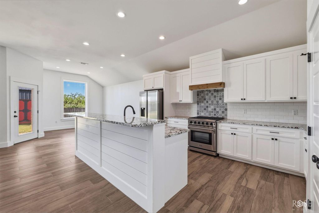 Image 14 of property listing at 3665 Dominion Ridge, San Angelo, TX 76904