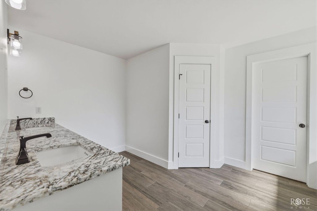 Image 17 of property listing at 3665 Dominion Ridge, San Angelo, TX 76904