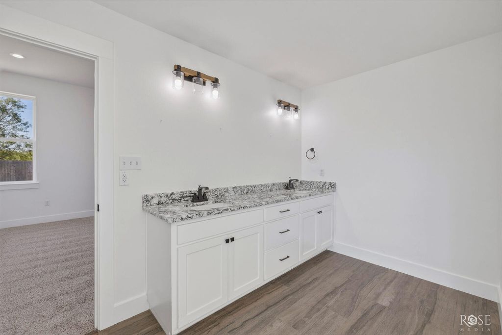 Image 18 of property listing at 3665 Dominion Ridge, San Angelo, TX 76904