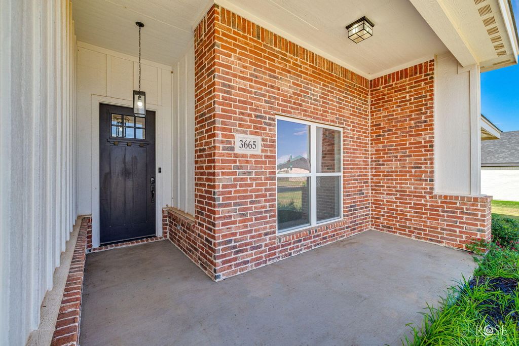 Image 5 of property listing at 3665 Dominion Ridge, San Angelo, TX 76904
