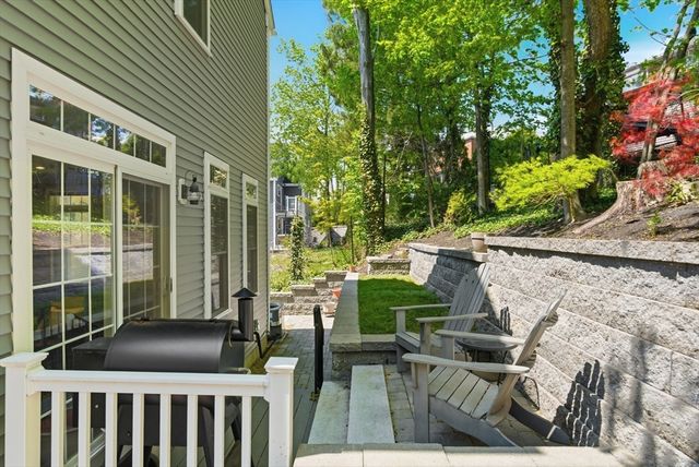 33 Charles St. 33, Watertown, MA 02472