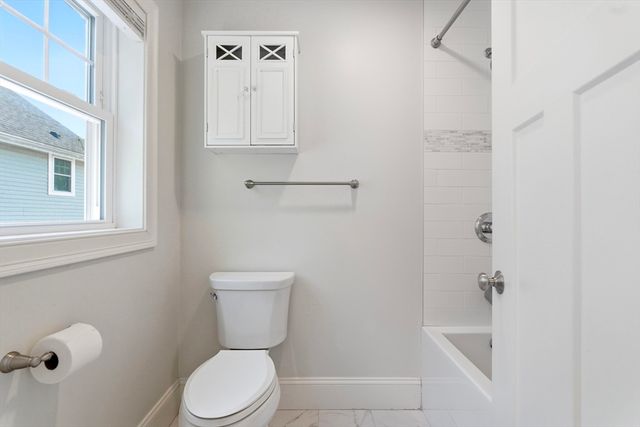 33 Charles St. 33, Watertown, MA 02472