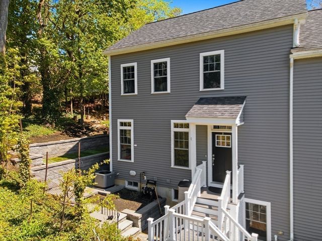 33 Charles St. 33, Watertown, MA 02472