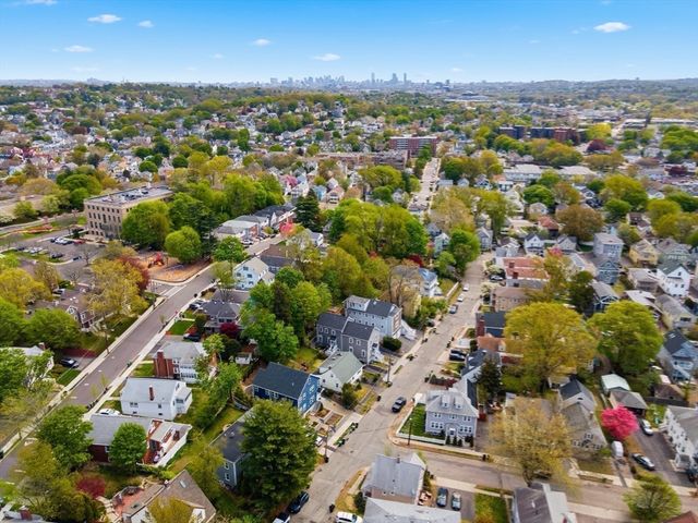 33 Charles St. 33, Watertown, MA 02472