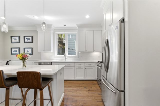 33 Charles St. 33, Watertown, MA 02472