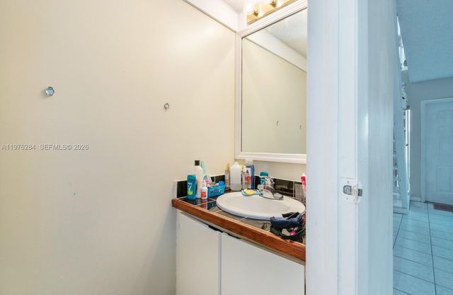 846 NW 81st Ter 6, Plantation, FL 33324