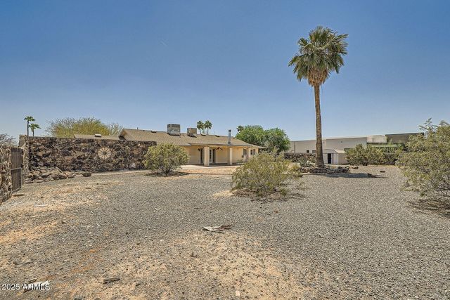 6220 E Gold Dust Avenue, Paradise Valley, AZ 85253