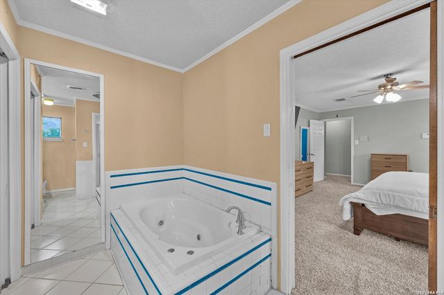 2947 BURNT OAK ST, San Antonio, TX 78232